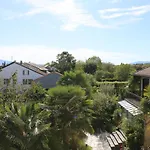 Au Lion D'or * Tannay