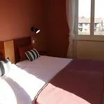 Au Lion D'or *