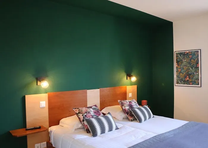 Au Lion D'or Hotel Tannay