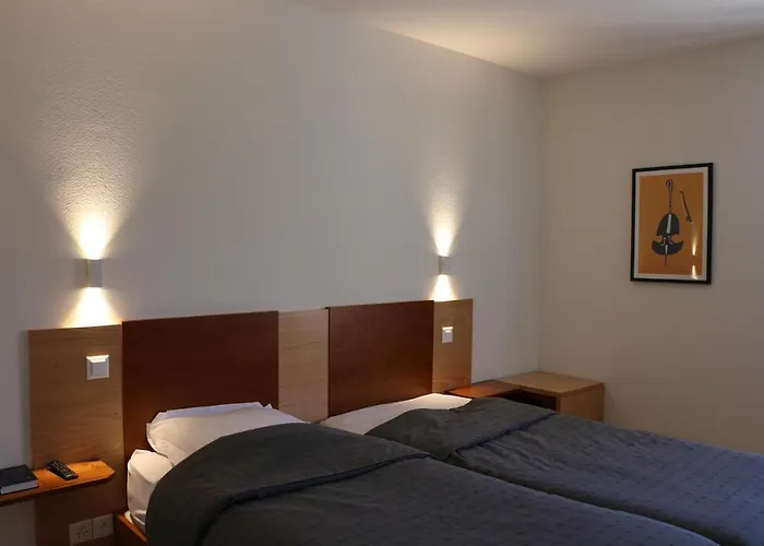 Au Lion D'or Hotell *